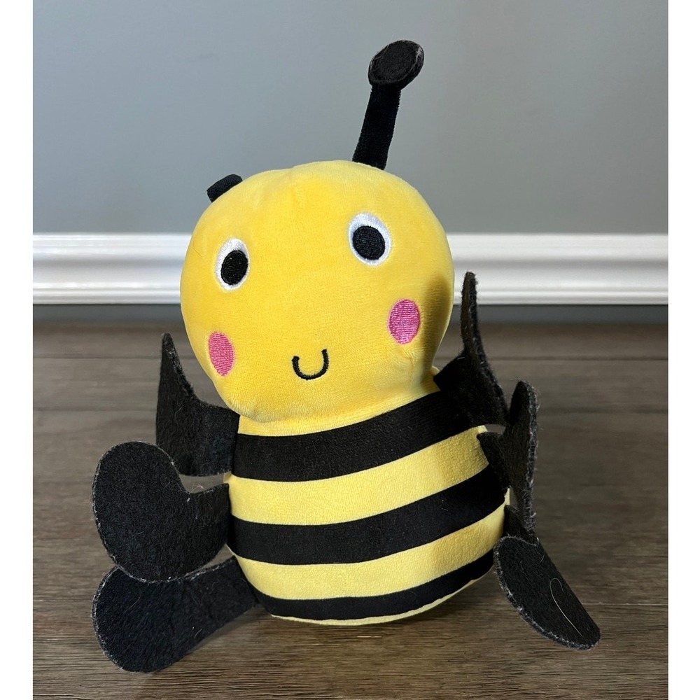 Make Believe Ideas Bumble Bee Plush Stuffed Animal Yellow Black Glitter Wings